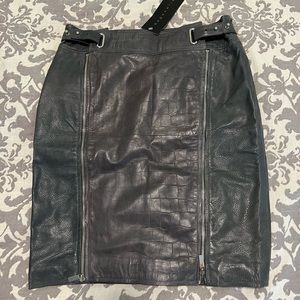 Bagatelle genuine leather skirt. Never worn. Size M.
